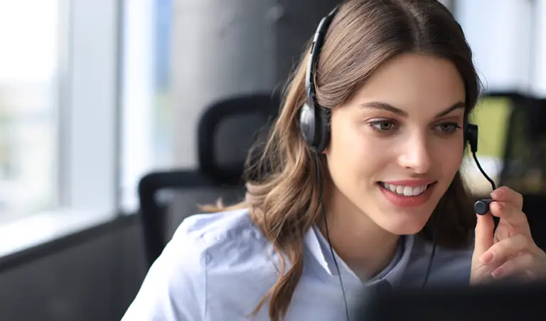 5-Reasons-to-Work-in-a-Call-Center--768x451